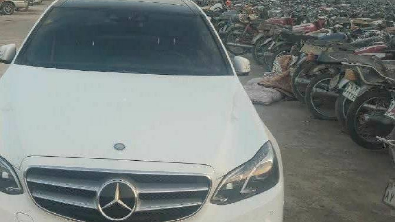 توقیف سواری بنز با سرعت ۲۰۵ کیلومتر