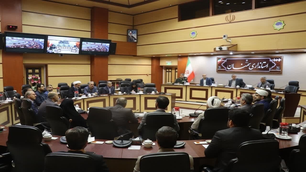 مسئولان مدارس با تقویت روحیه خودباوری دانش آموزان مدیران آینده را تربیت کنند