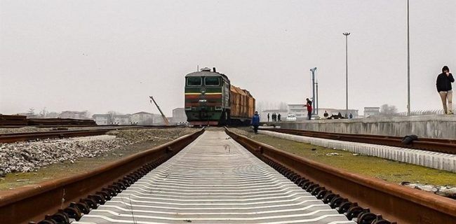 استفاده از ۲۲ هزار تن ریل ملی در راه آهن همدان _ سنندج