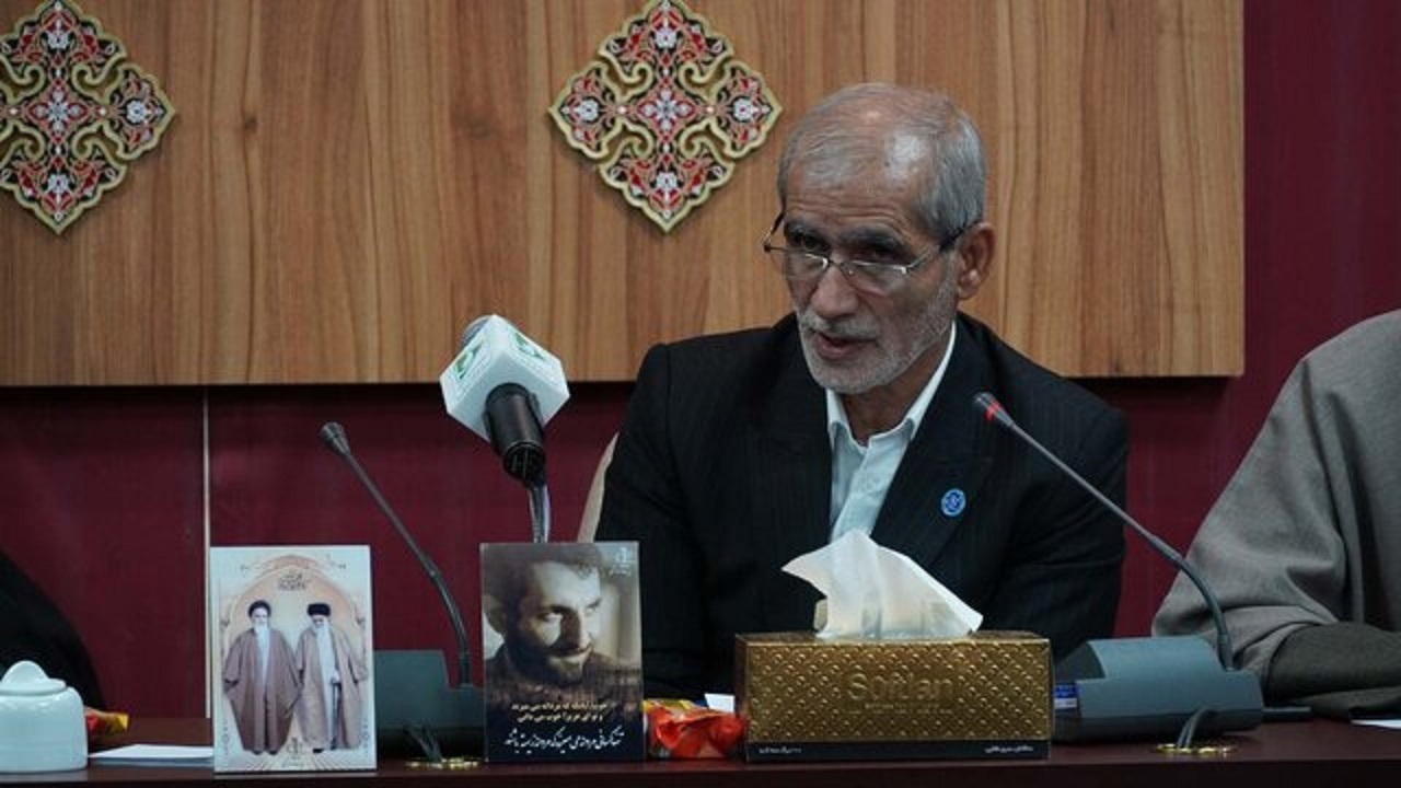 مخالف تک صدایی در دانشگاه هستیم