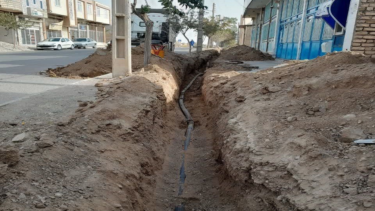 شکستگی‌های لوله آب شرب در برخی از خیابان‌های شهر نشتیفان خواف رفع شده است