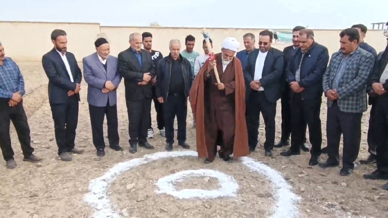 کلنگ زنی احداث سالن ورزشی روستای ارزنق