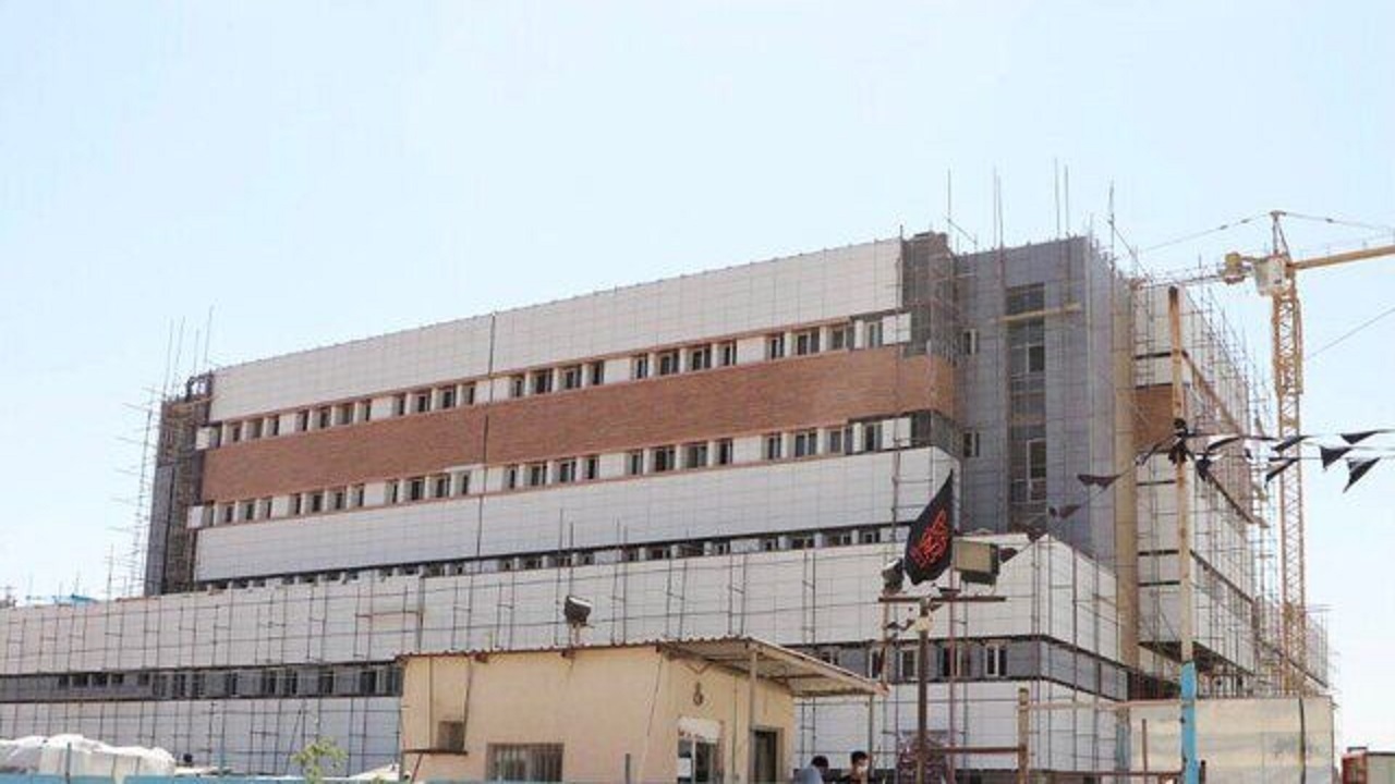بهره برداری از بیمارستان مروست تا پایان آذر سال آینده