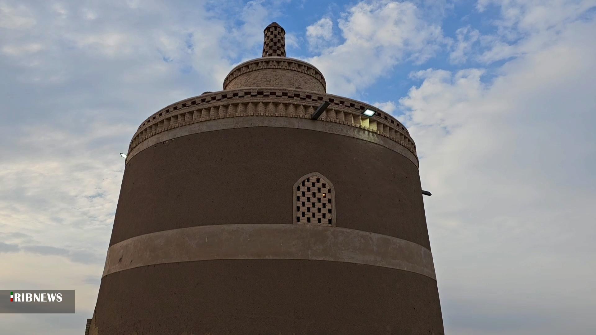 تصاویری از مرمت و بهسازی برج کبوتر شهر هرند