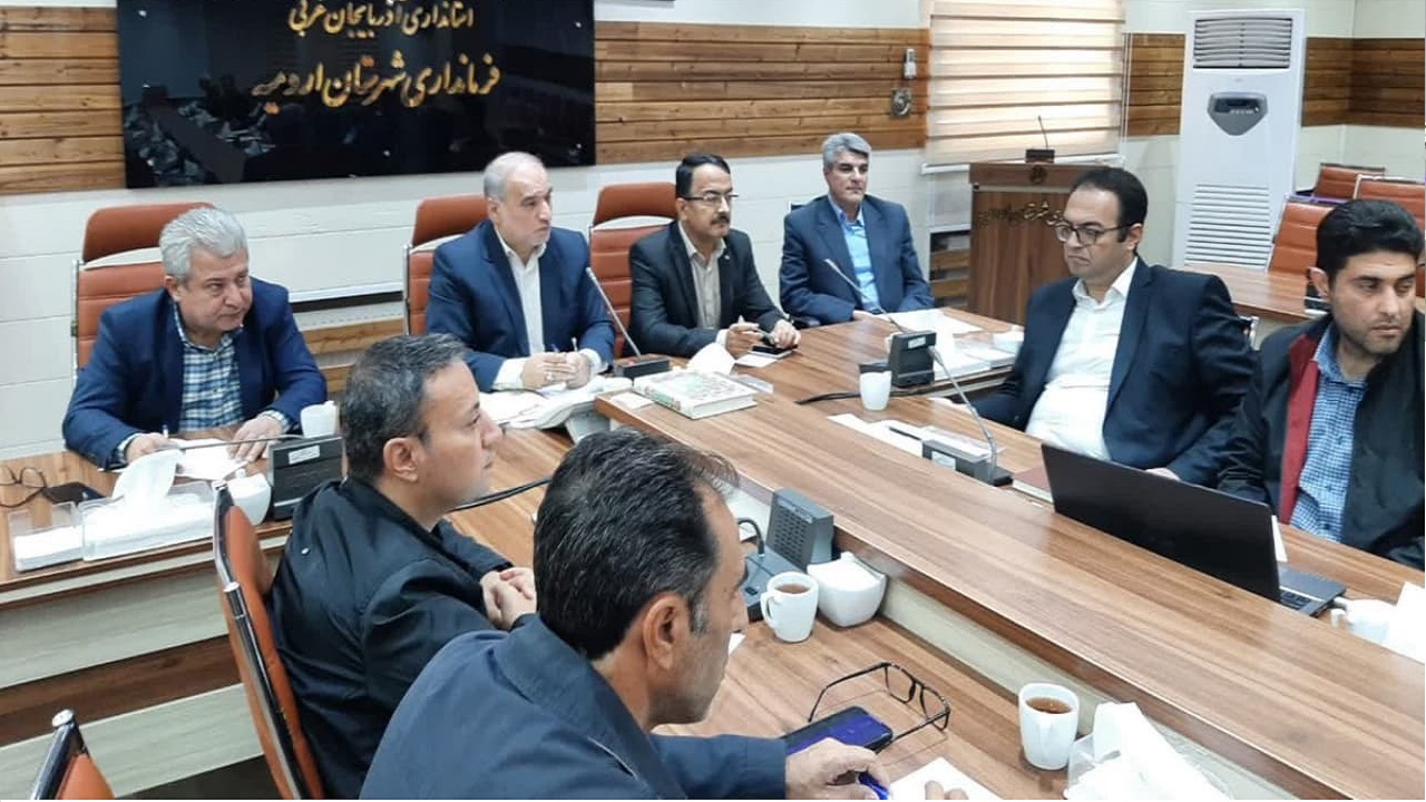 جمع آوری و پلمب ۹۴ واحد بنگاه معاملات ملکی متخلف در ارومیه