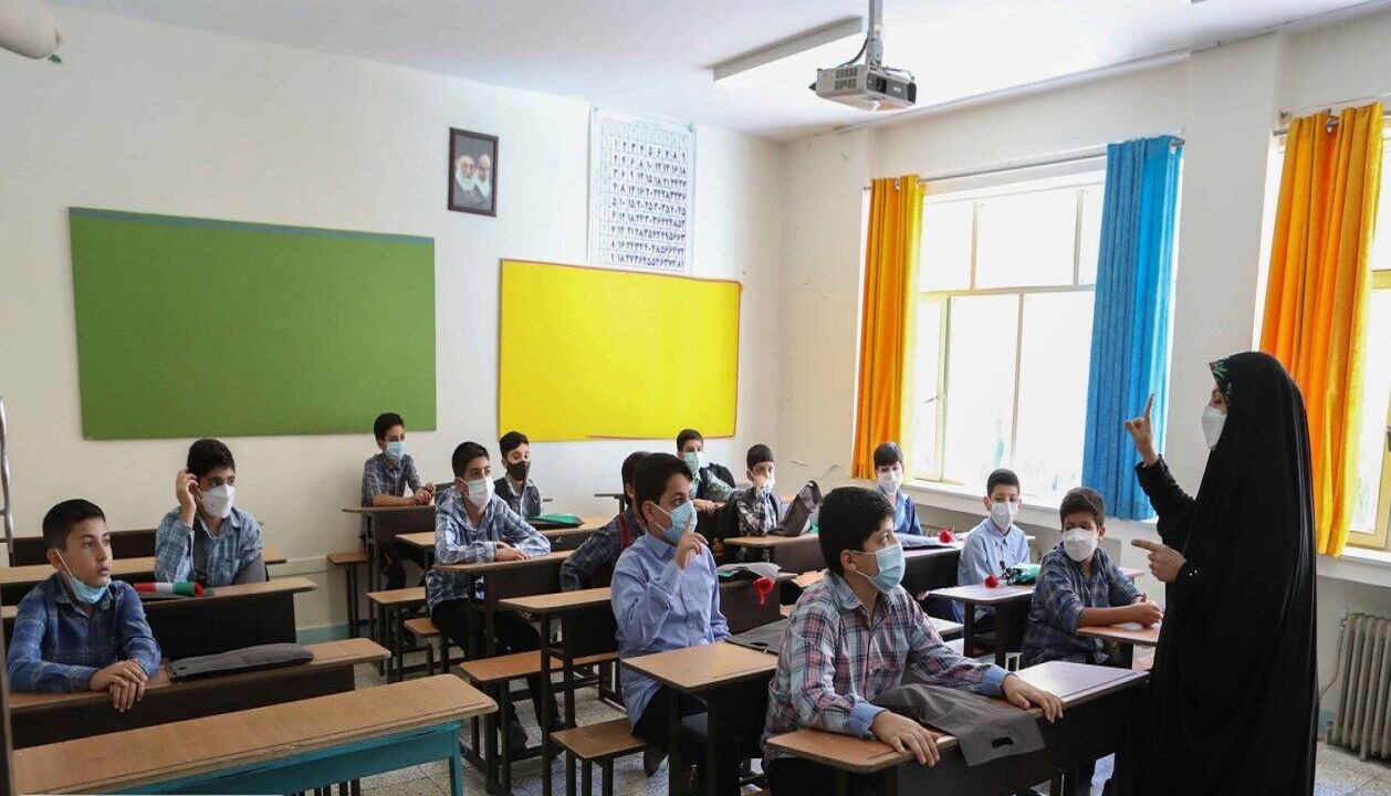 تأخیر در اعلام نتایج آزمون‌های استخدامی علت کمبود معلم در سیستان و بلوچستان بود