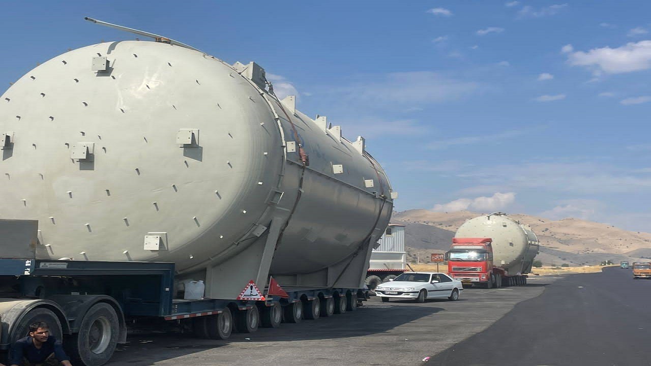 تجهیز پتروشیمی دهدشت با محموله ۶۴ تنی