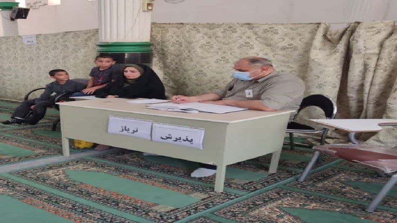 استقرار گروه پزشکی شهدای گمنام ماهشهر برای ارائه خدمات درمانی رایگان به اهالی شهرک مدنی