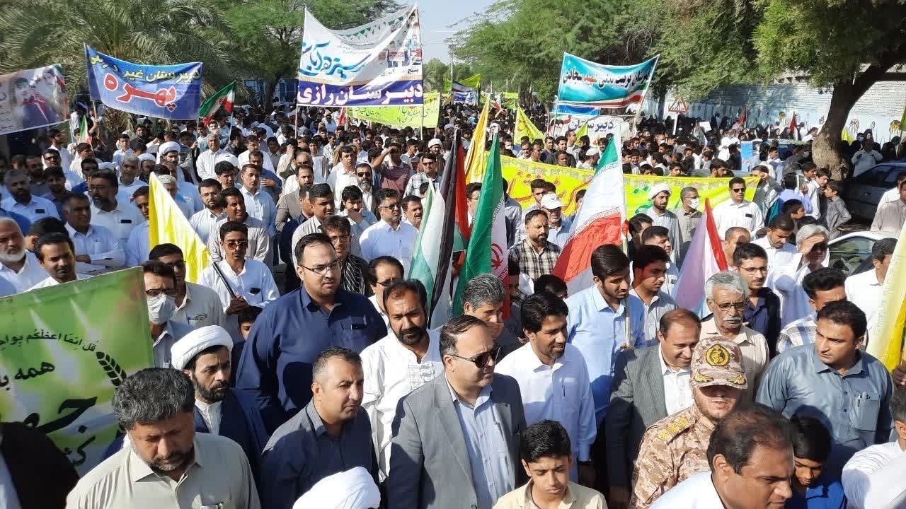 ۱۳ آبان روز شکست هیمنه آمریکا است