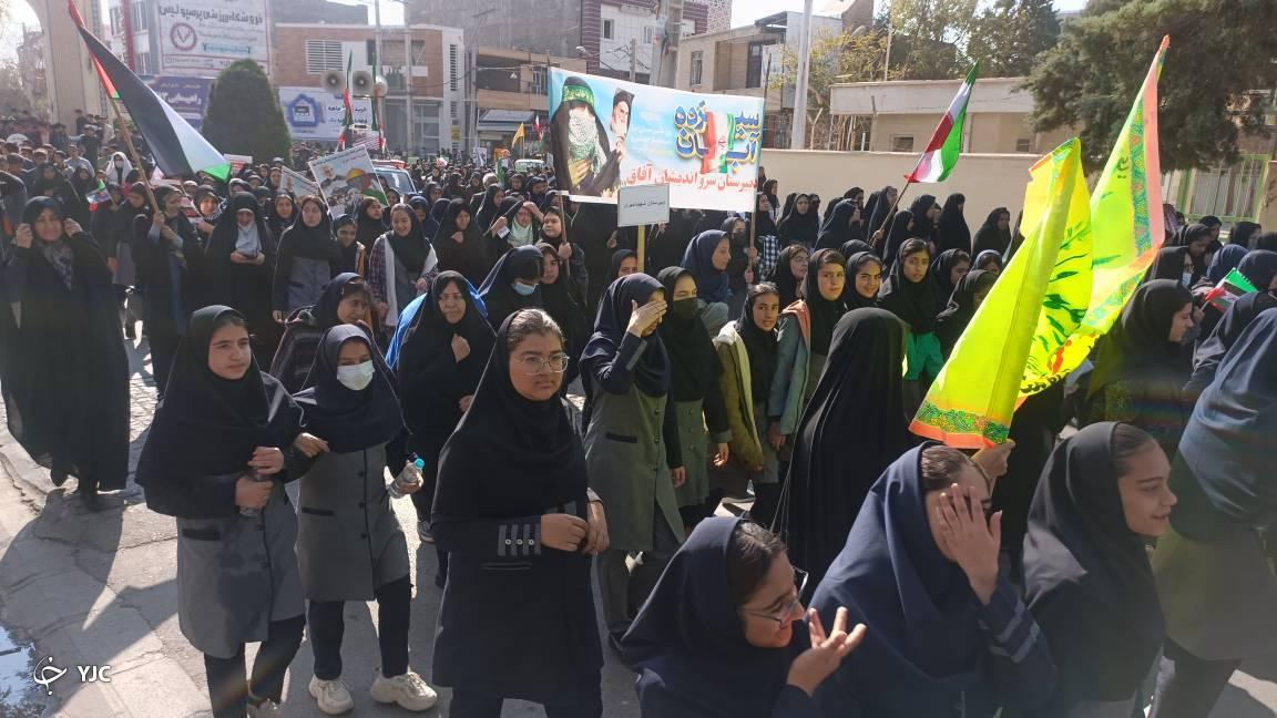 اجتماع یومالله ۱۳ آبان در شهرستانهای کرمان + تصاویر اجتماع یومالله ۱۳ آبان در شهرستانهای کرمان + تصاویر