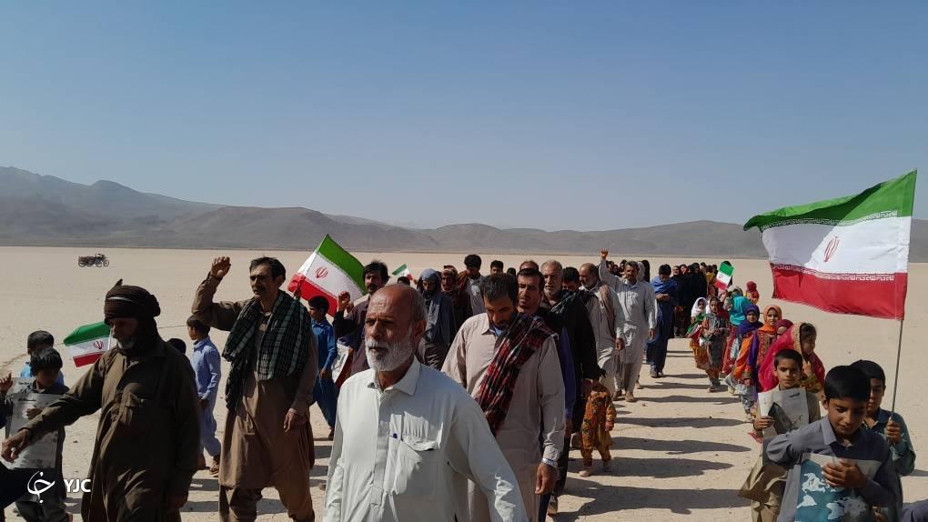 اجتماع یومالله ۱۳ آبان در شهرستانهای کرمان + تصاویر اجتماع یومالله ۱۳ آبان در شهرستانهای کرمان + تصاویر