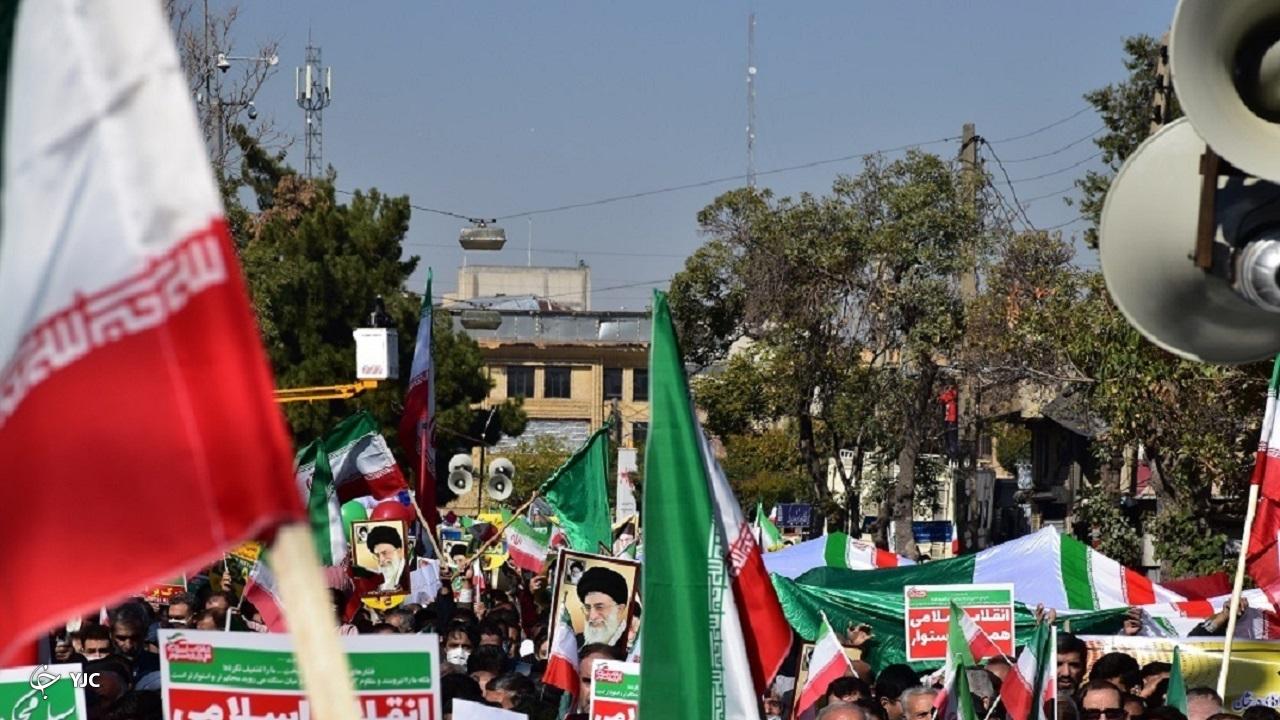 طنین فریاد مرگ بر آمریکا و مرگ بر اسرائیل