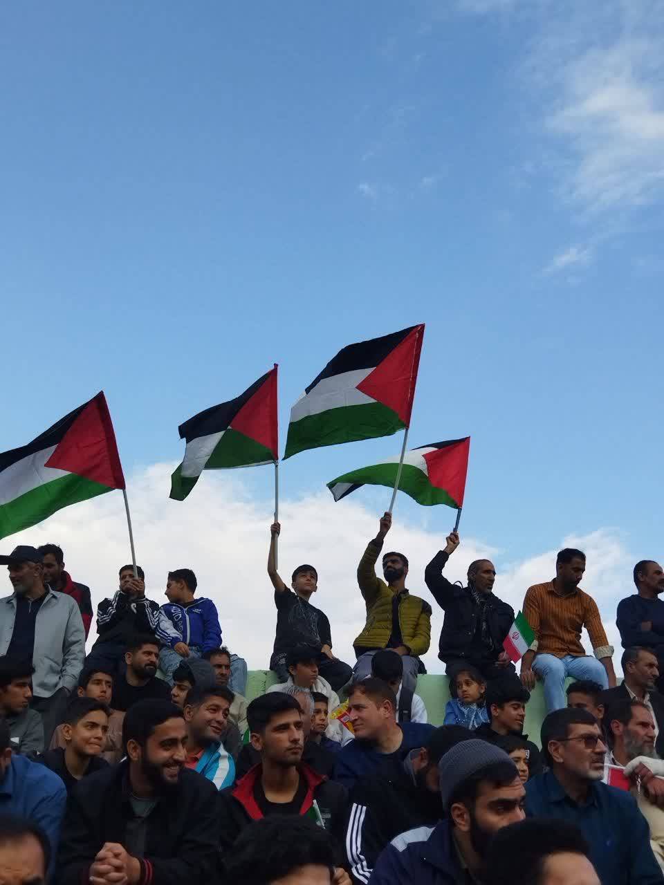 حمایت تماشاچیان فوتبال از فلسطین