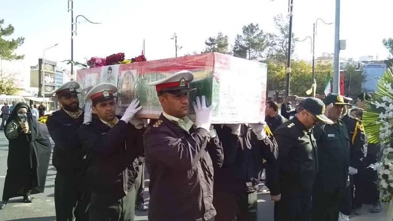 پیکر شهید مدافع امنیت در گناباد تشییع شد