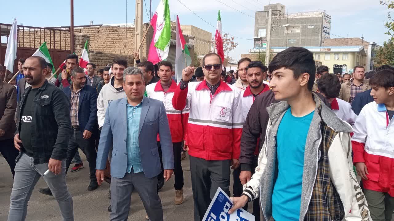 حضور هلال احمر در راهپیمایی