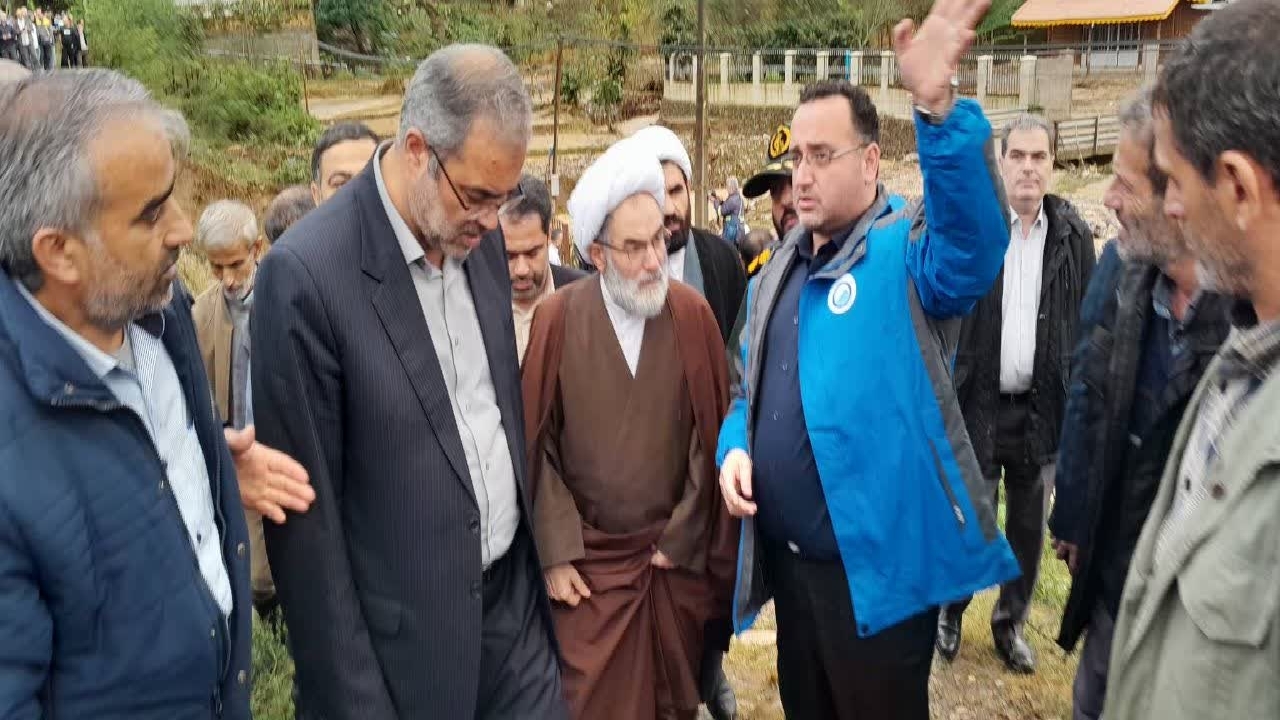 بازدید نماینده ولی فقیه گیلان از مناطق سیل زده فومن+عکس