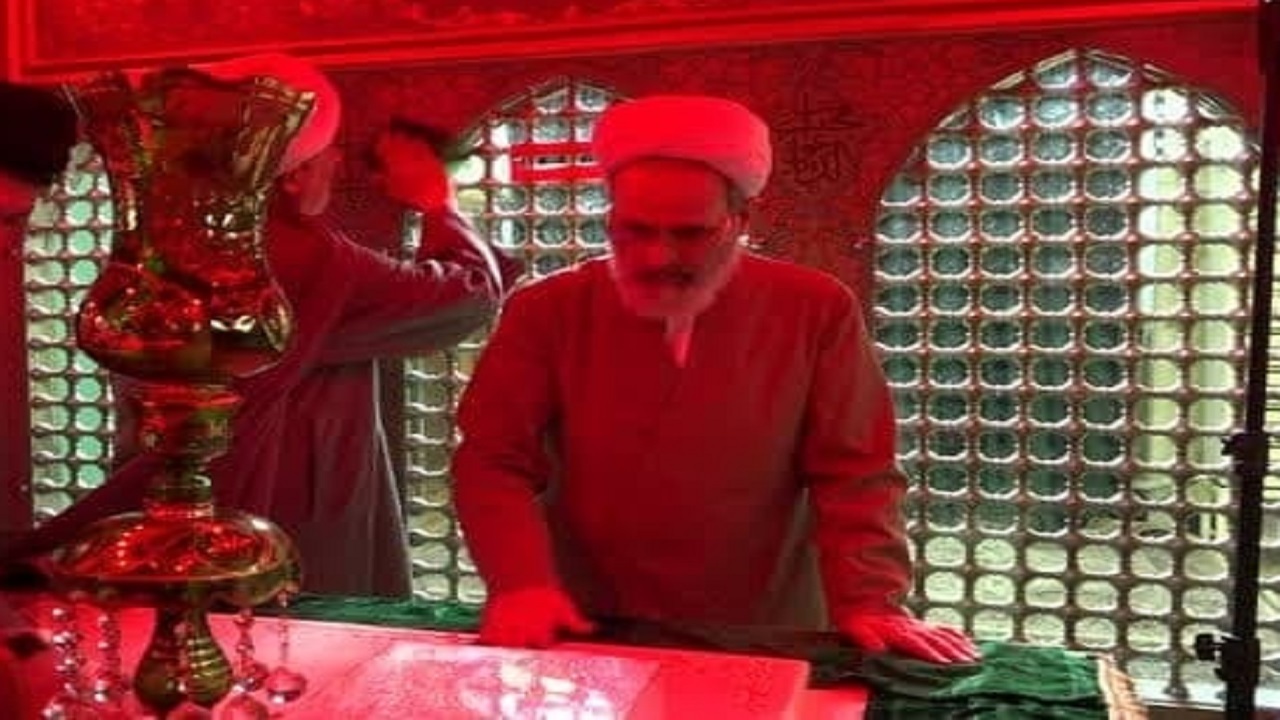 آستان امامزاده موسی مبرقع (ع) در قم غبارروبی شد