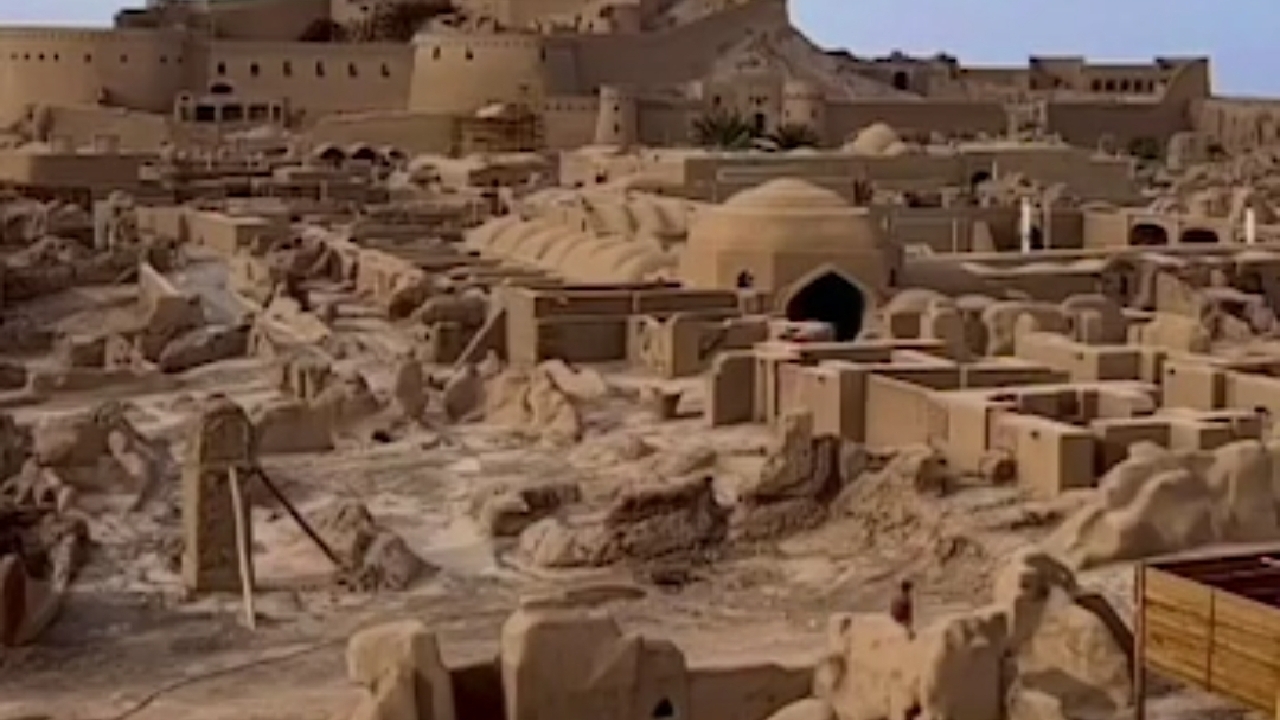 نمایی از بزرگترین سازه تاریخی خشتی در جهان+ فیلم