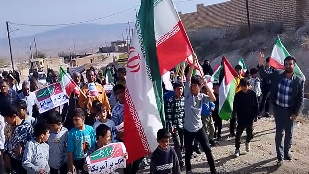 نگاهی به راهپیمایی یوم الله ۱۳ آبان در روستای حسن سو