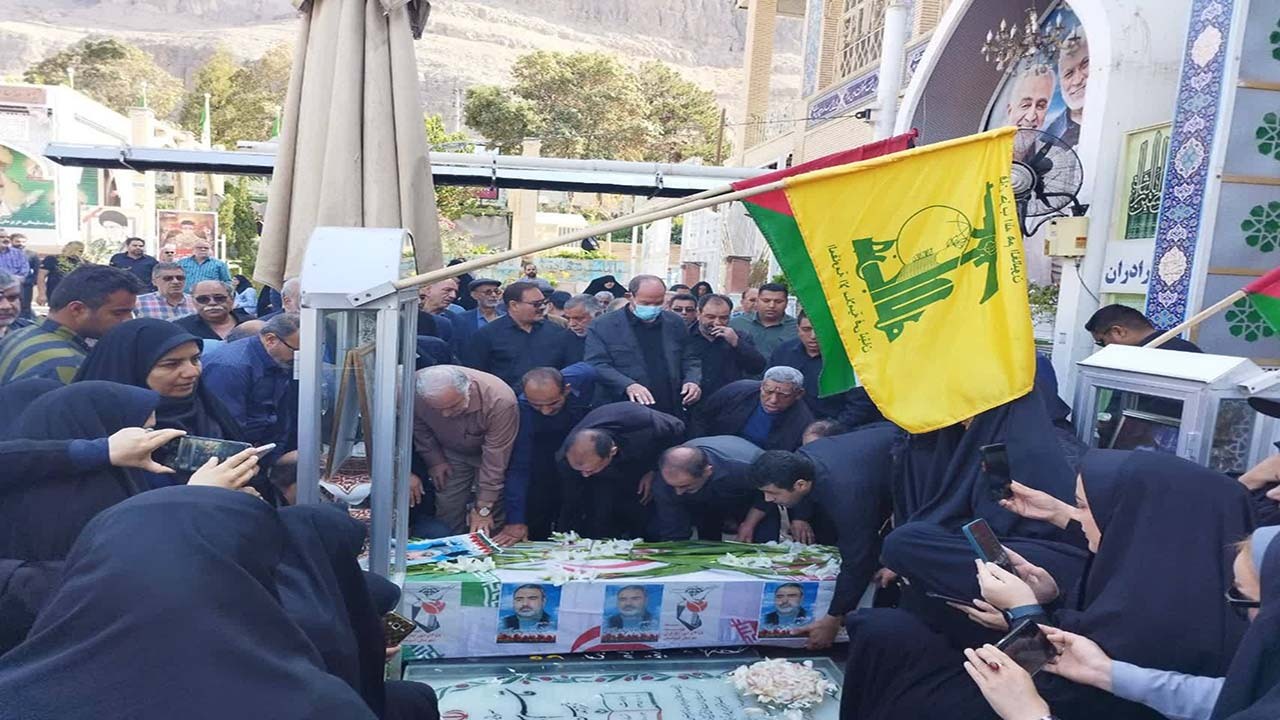 پیکر جانباز ۷۰ درصد کرمانی در جمع یارانش آرام گرفت+ تصاویر و فیلم