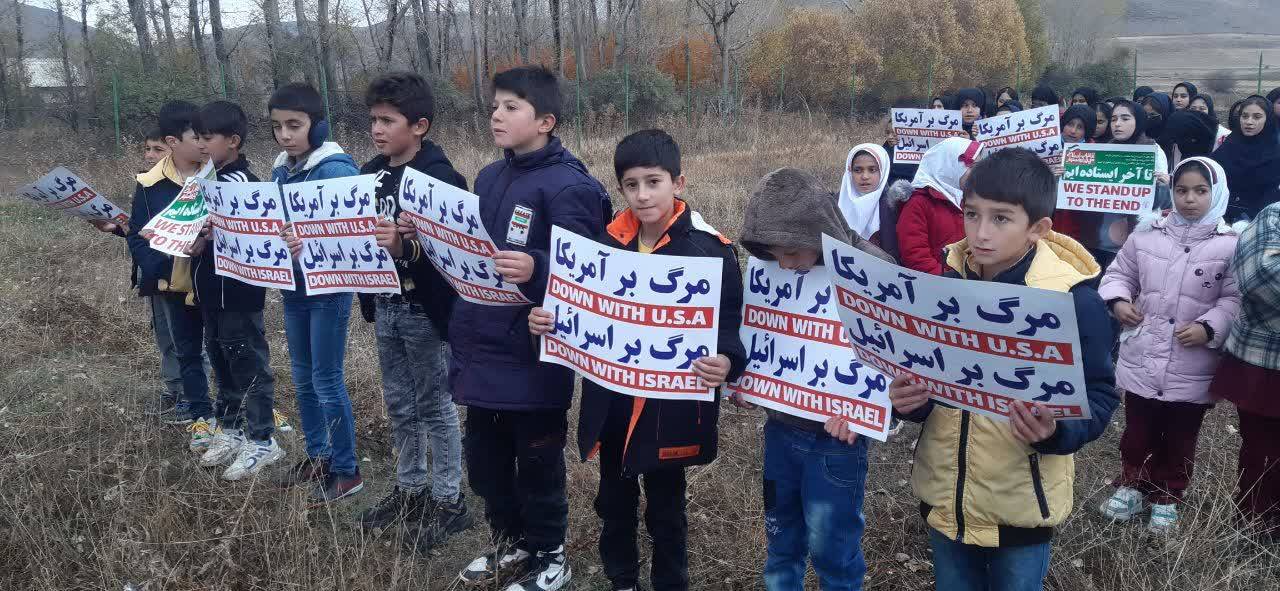حضور کودکان در مراسم راهپیمایی