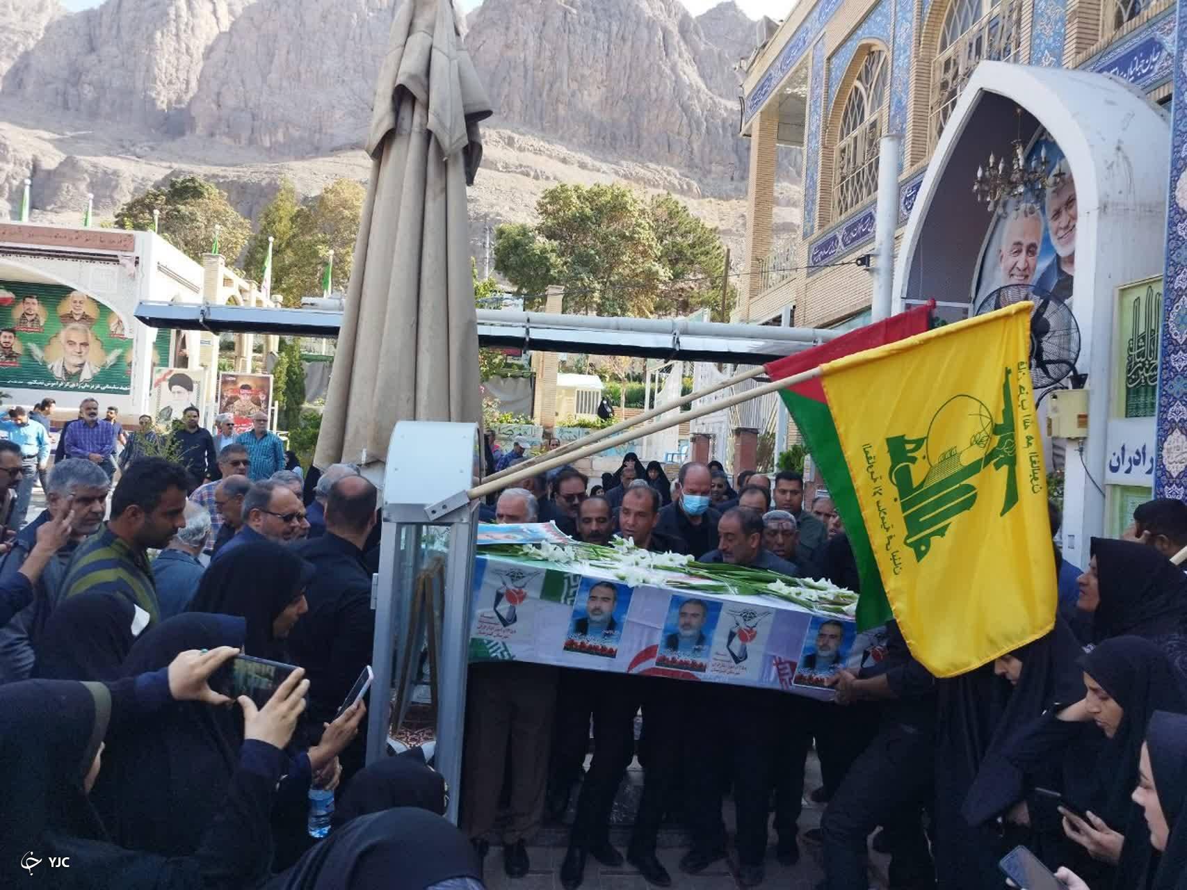 تشییع پیکر جانباز ۷۰ درصد کرمانی