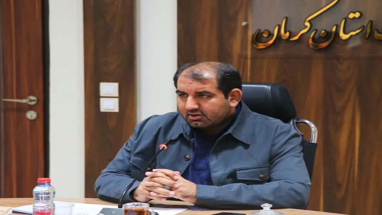 سن داوطلبان مجلس خبرگان، باید ۴۰ سال تمام باشد