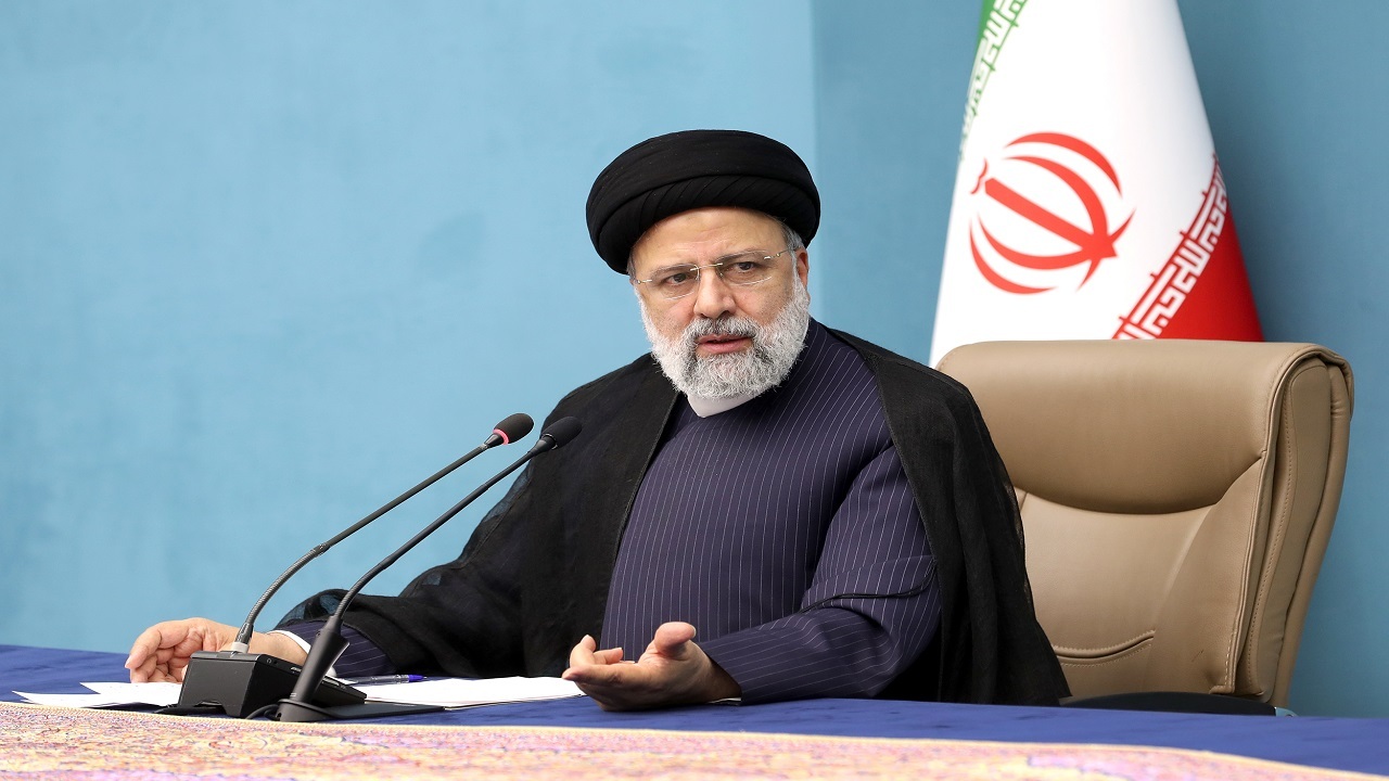 بنای دولت مردمی، یافتن راهکار برای مشکلات کشور است