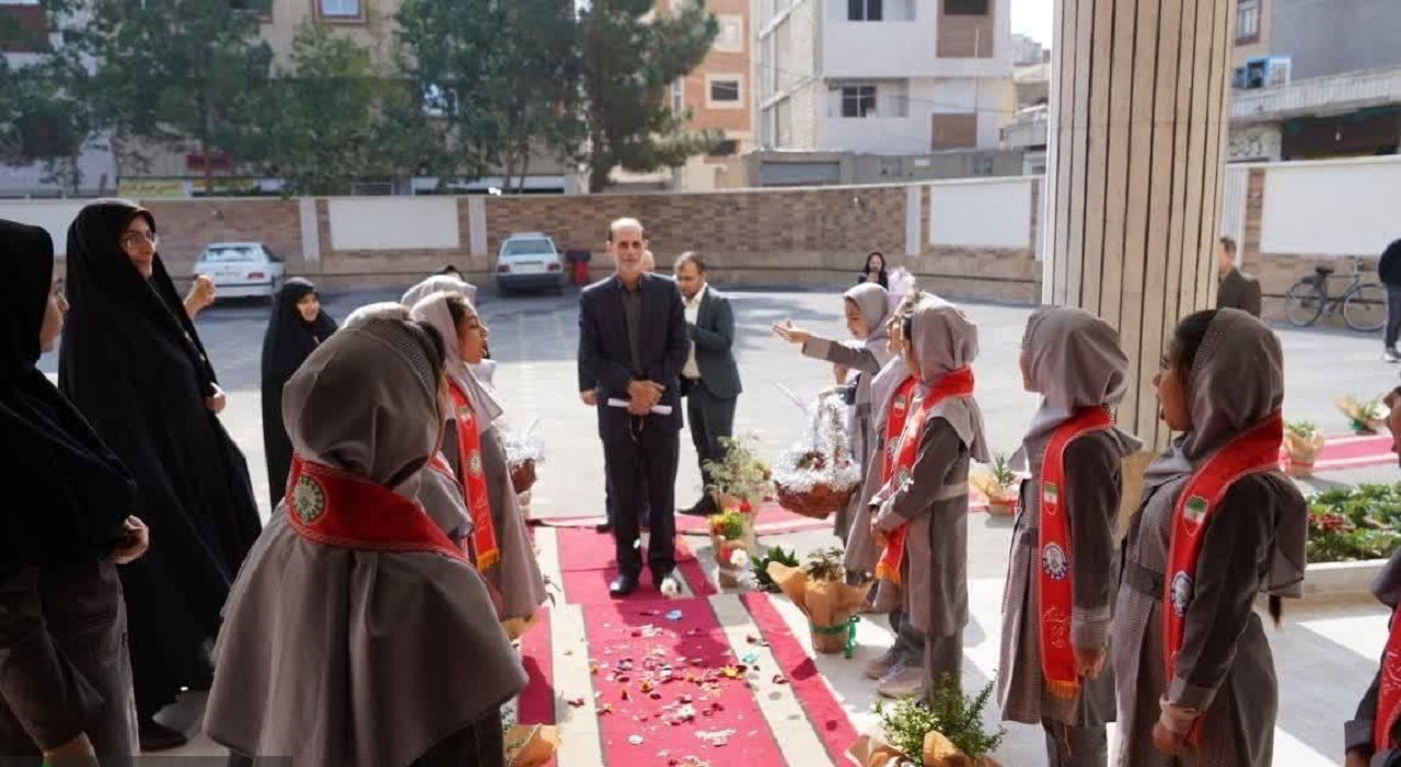 افتتاح مدرسه ۹ کلاسه خیر ساز در اصفهان