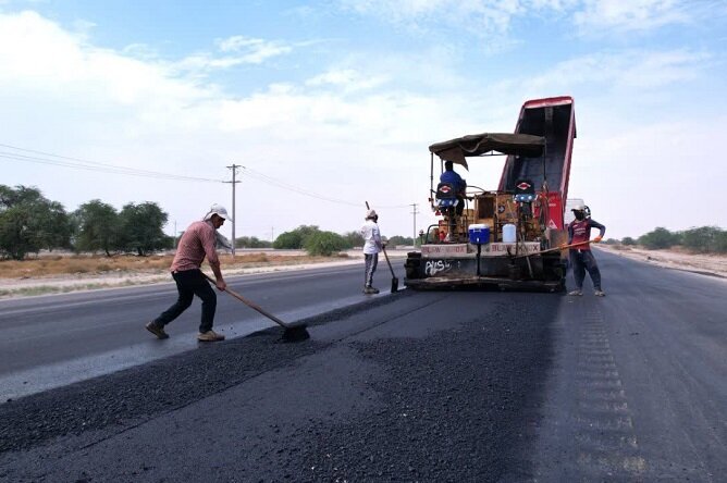 آسفالت خیابان اصلی شهرک ولیعصر اردبیل