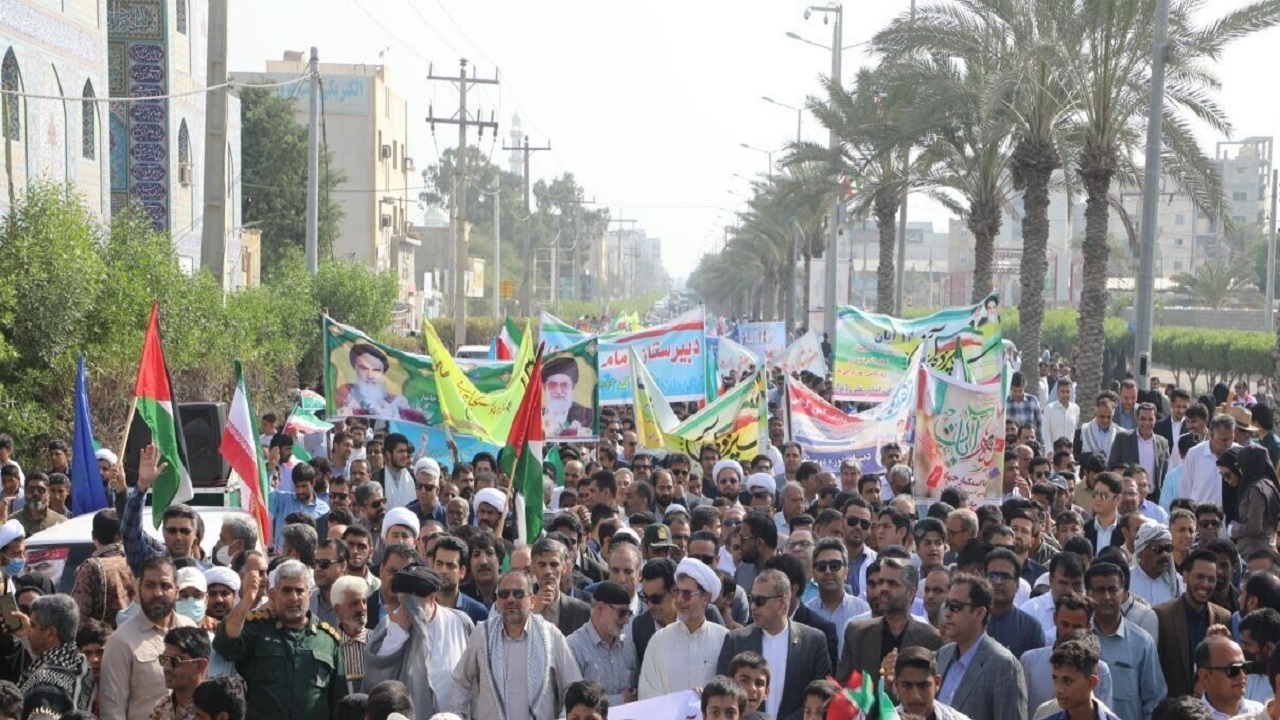 امام جمعه زاهدان و استاندارسیستان و بلوچستان از حضور مردم در راهپیمایی ۱۳ آبان تقدیر کردند