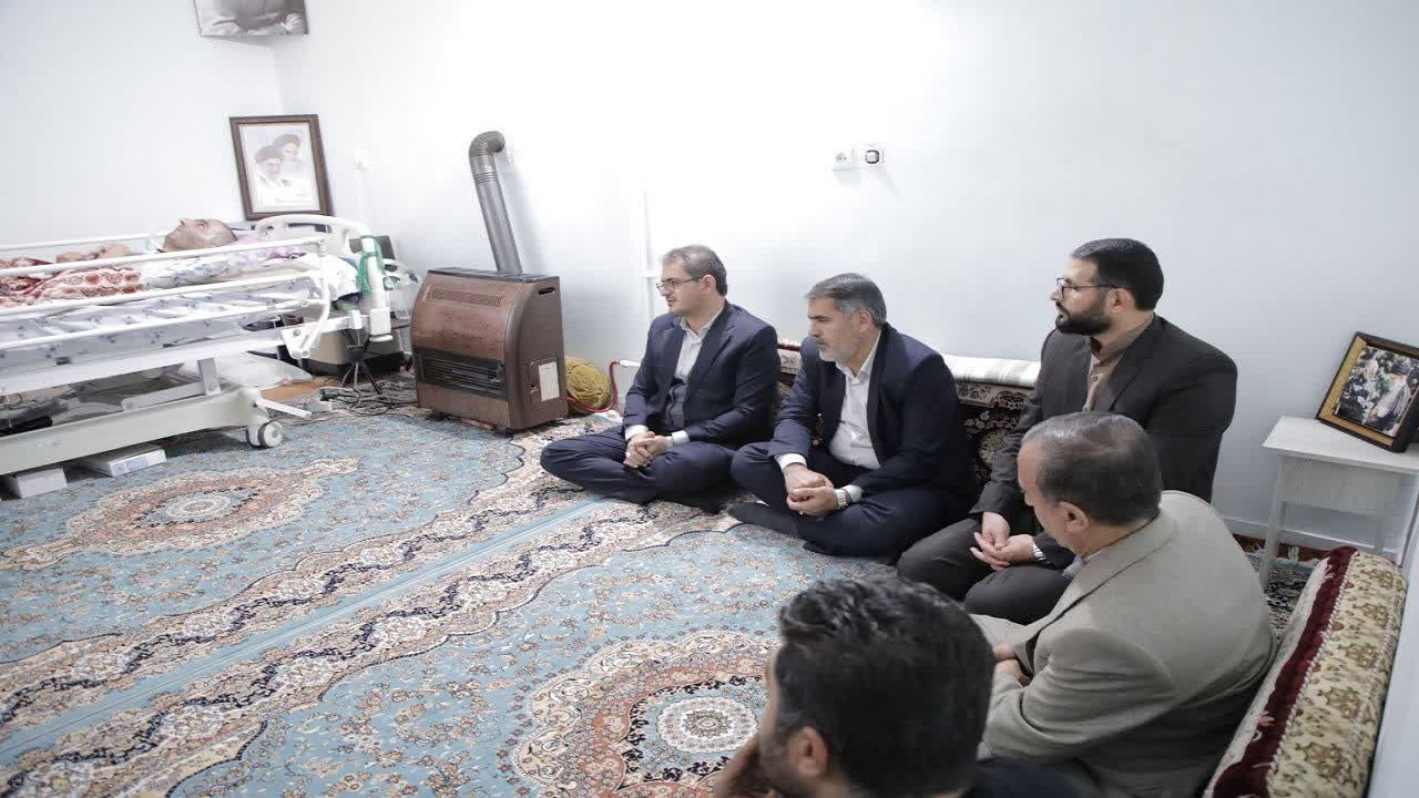 دیدار استاندار کردستان با جانباز حافظ امنیت