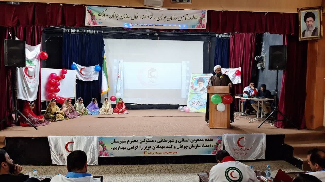بزرگترین افتخار جمعیت هلال احمر خدمت به جوانان است