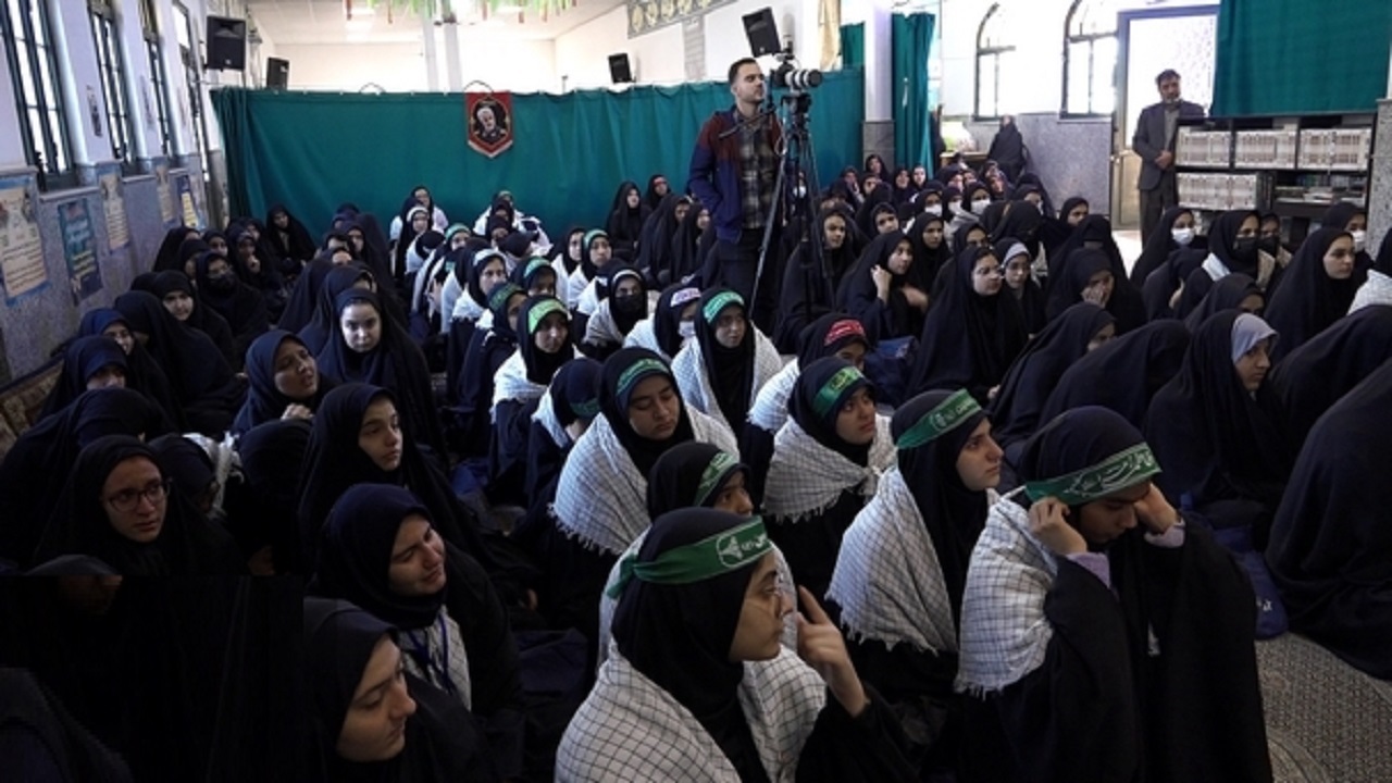 اعزام نخستین کاروان راهیان نور دانش آموزی قم