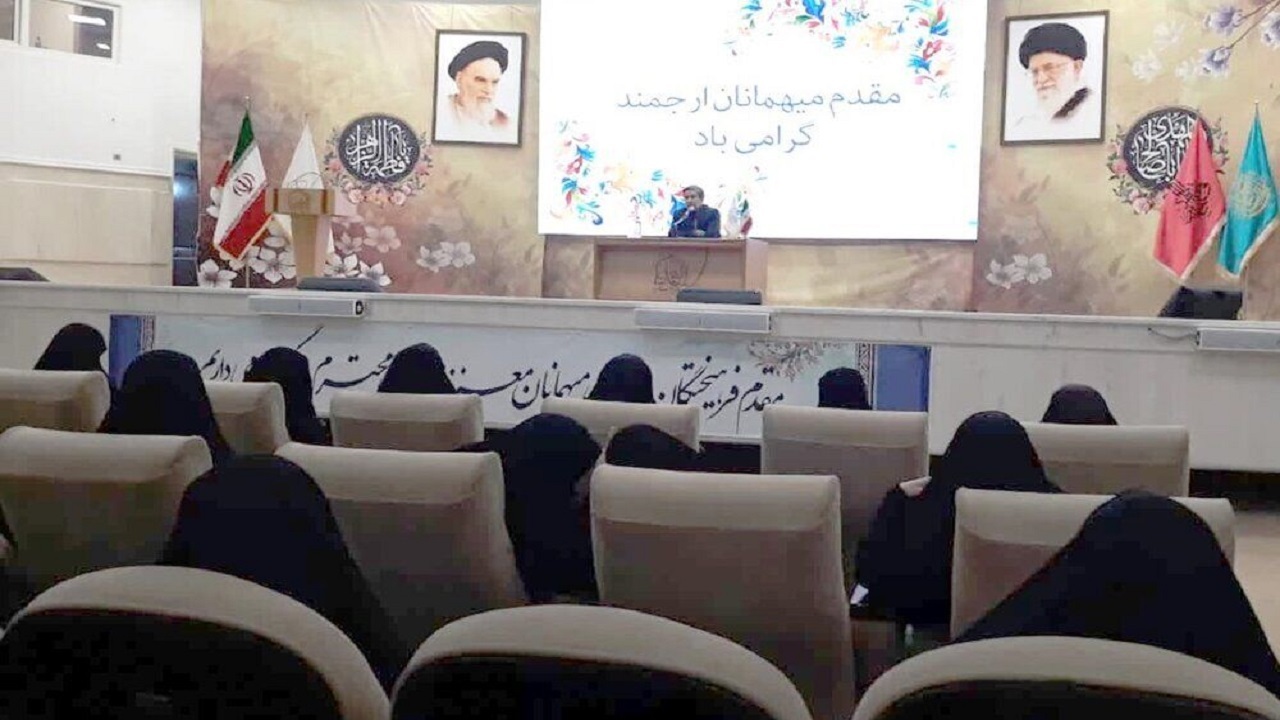 دوگانگی برخورد با کشور‌ها در رابطه با داشتن مساله هسته‌ای وجود دارد
