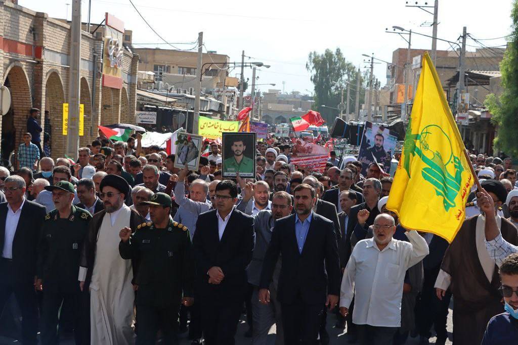 مراسم راهپیمایی 13 آبان در لارستان