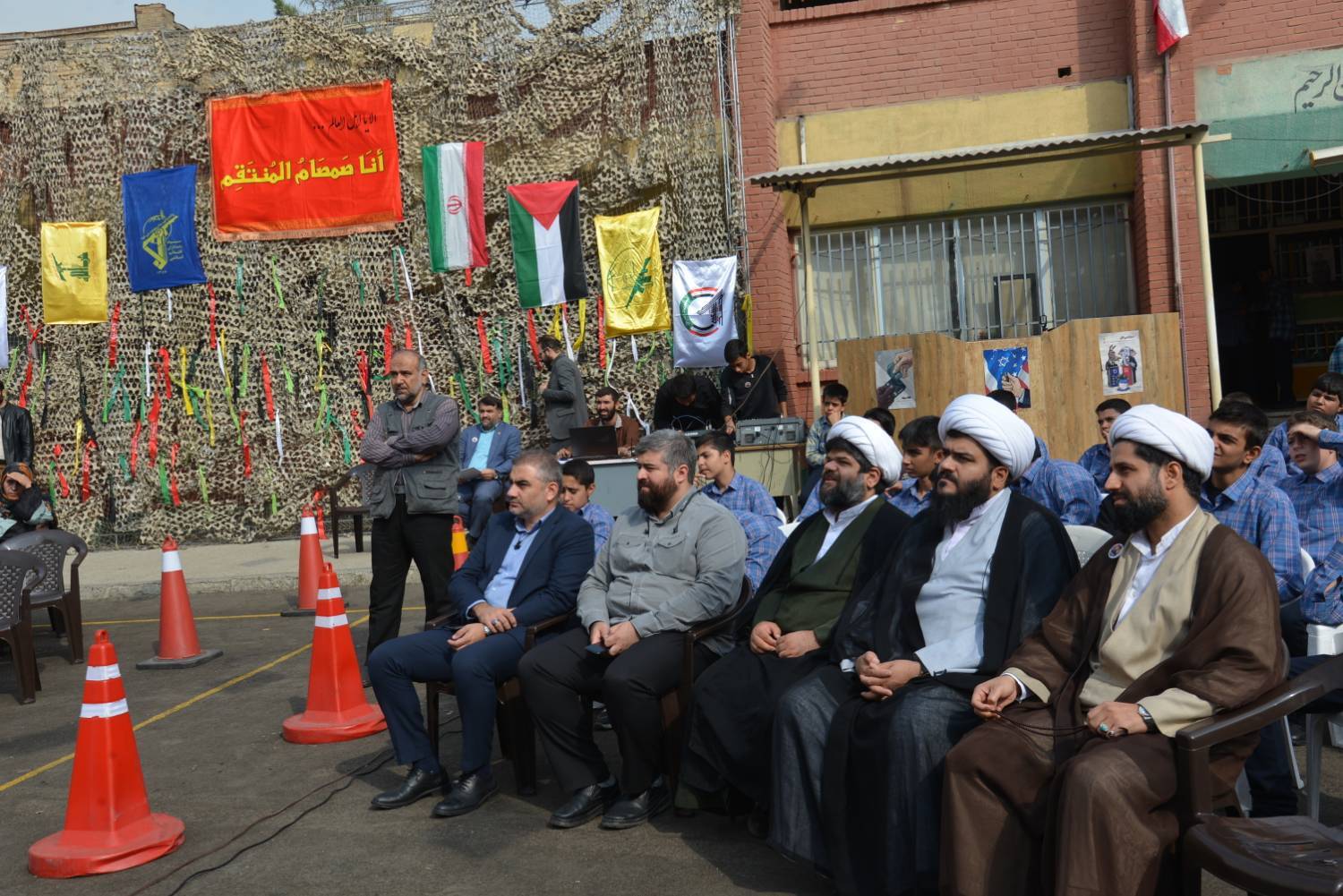برگزاری مراسم یادواره شهدای دانش آموز همزمان با یوم الله ۱۳ آبان