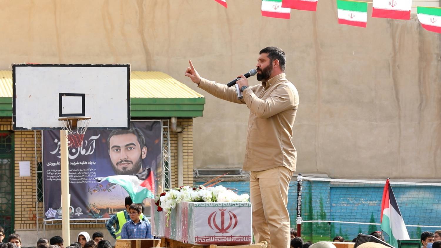مراسم مداحی و سخنرانی به مناسبت یادواره شهدا