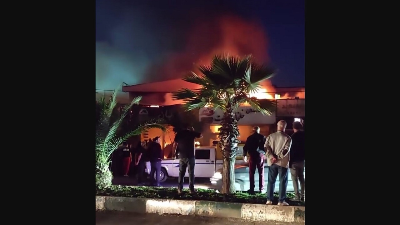 مهار آتش سوزی ۵ مغازه در چاف و چمخاله