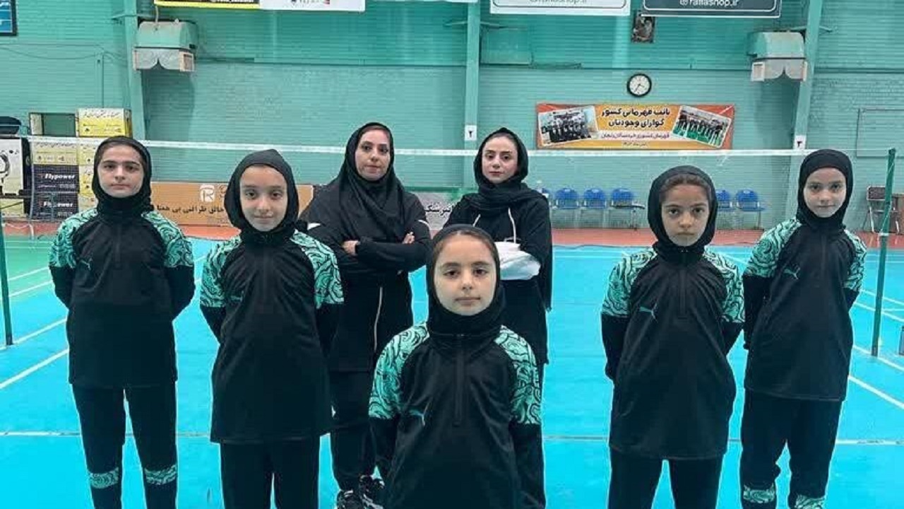 اعزام تیم بدمینتون دختران قم به مسابقات کشوری