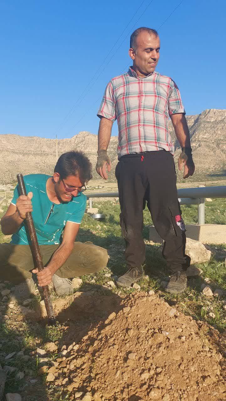 کاشت نهال در وستای الیف