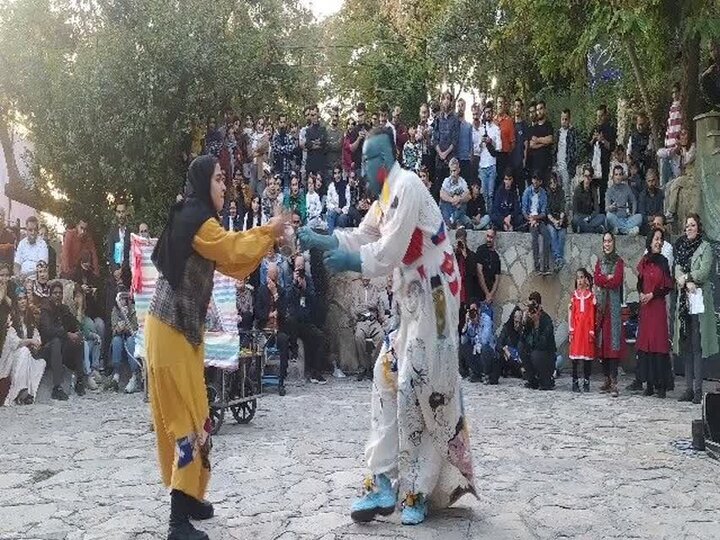 اجرای هشت تئاتر خیابانی در مجموعه گردشگری مینی‌وُرلد