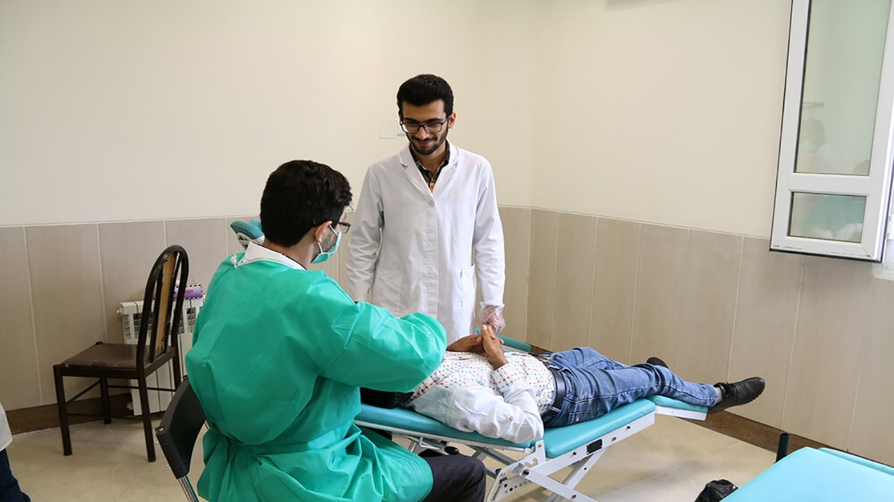 بهره مندی ۱۰ هزار نفر از اهالی تیرور از خدمات پزشکی رایگان