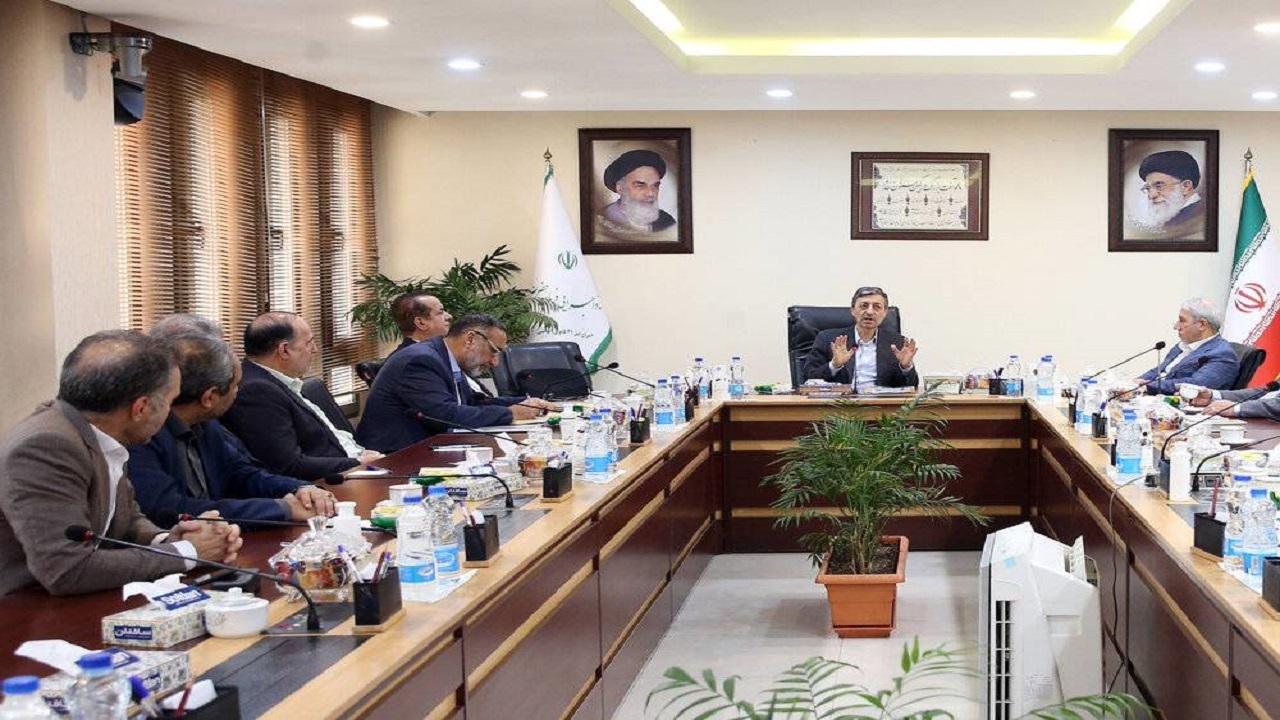 ورود رییس ستاد اجرایی فرمان امام به مشکلات شرکت مخابرات