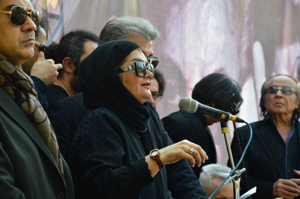 هنرمندان در مراسم خاکسپاری اکبر گلپایگانی