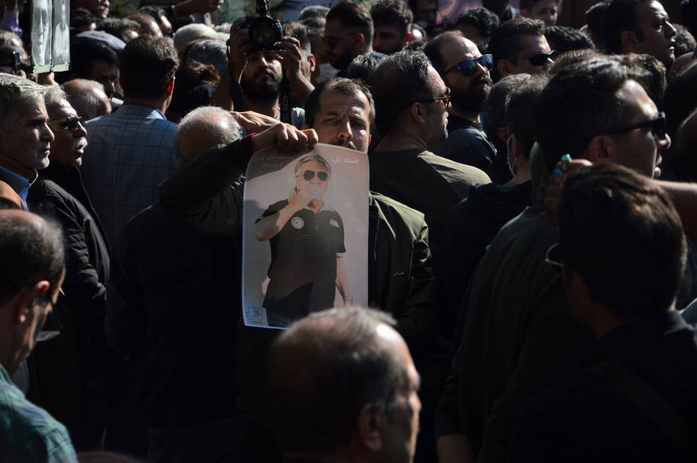 مراسم خاکسپاری اکبر گلپایگانی