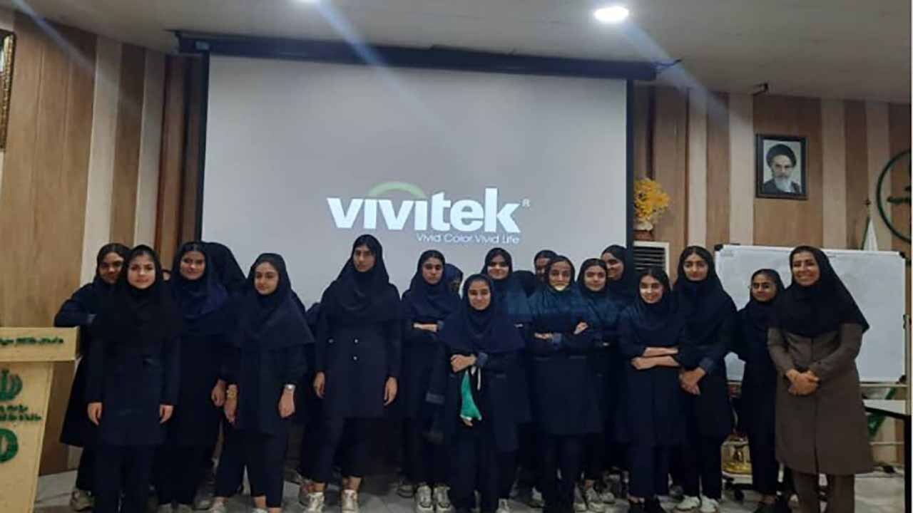 کارگاه آموزشی برای دانش آموزان رشته گردشگری در بندرعباس
