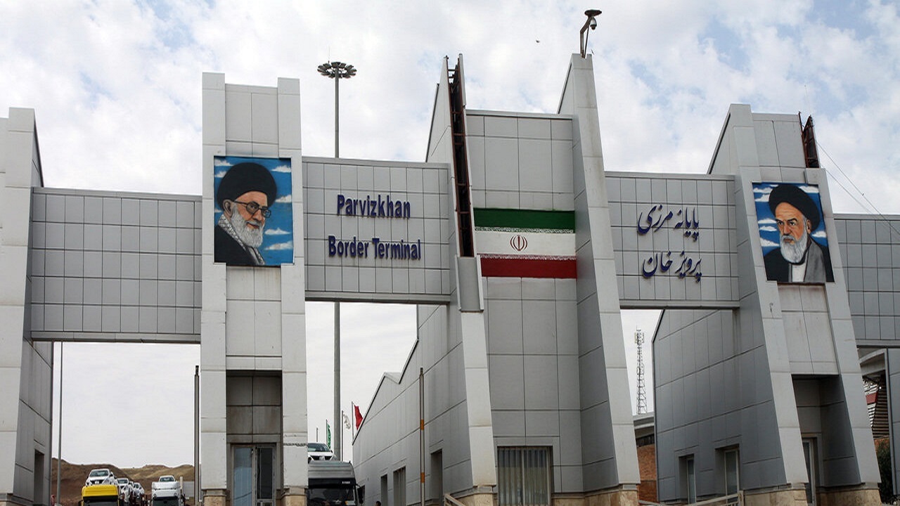 انجام روزانه تشریفات گمرکی ۲ هزار و ۳۱۳ کامیون انواع کالا در گمرک پرویزخان