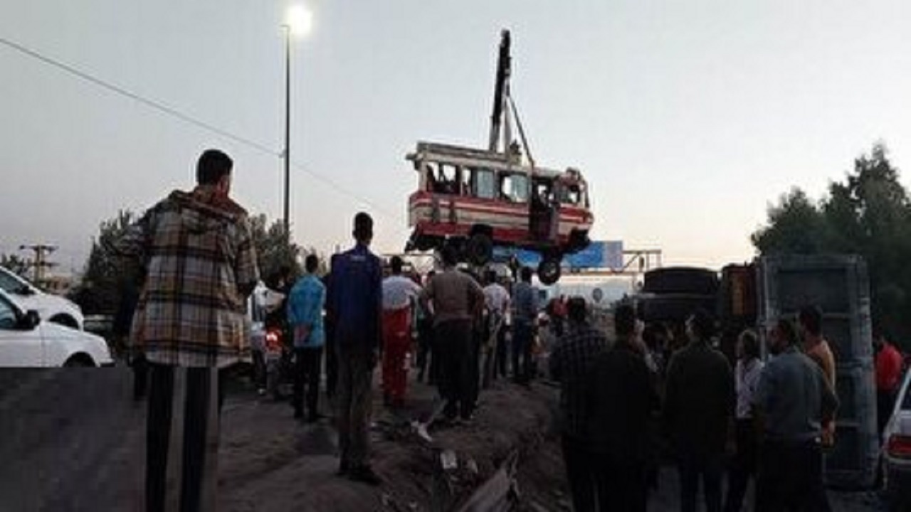 ۱۹ مصدوم در تصادف کمربندی امام علی (ع) قم