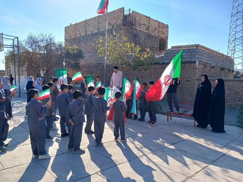 حماسه دانش آموزان در روز 13 آبان
